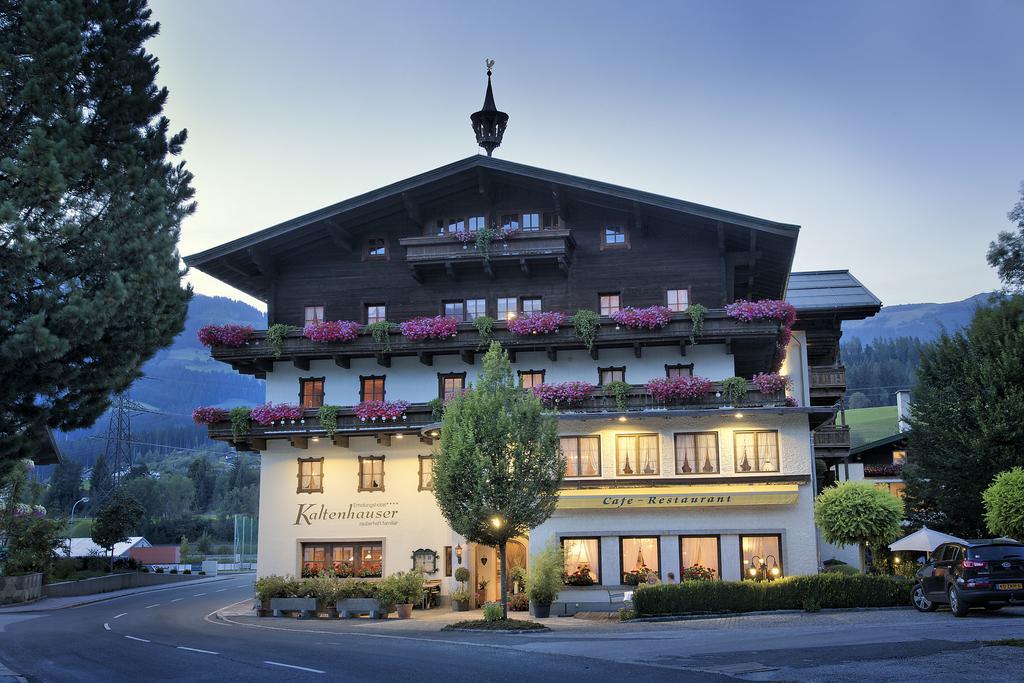 Das Gemuetliche Dorfhotel Kaltenhauser Hollersbach im Pinzgau Ngoại thất bức ảnh
